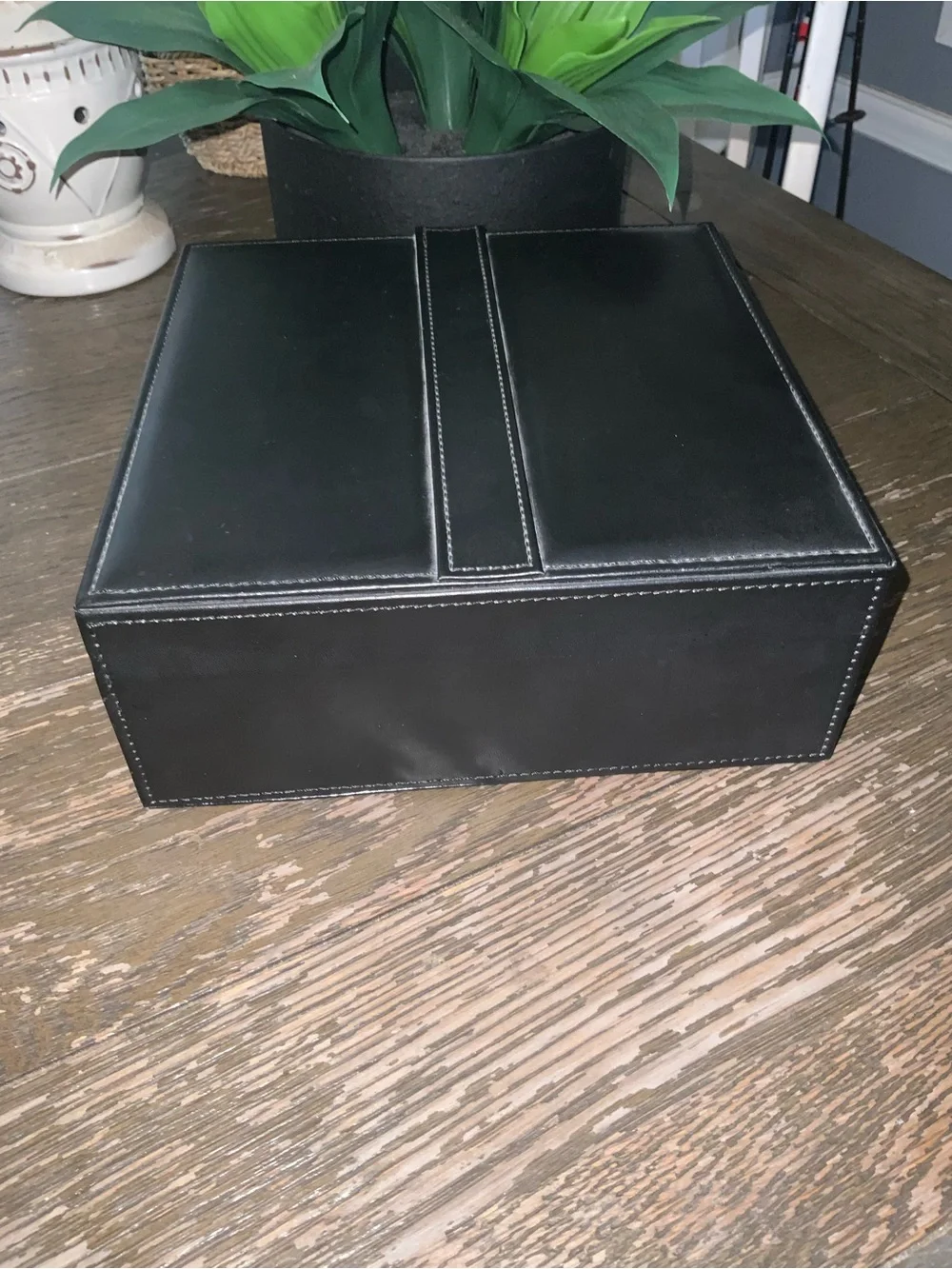 Glen or Co Black Vinyl 50 Compartment Jewelry Ring Earrings Organizer